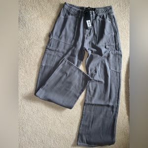Never worn (tag attached) Princess Polly Gray cargo pants. Size 6. Oversized fit